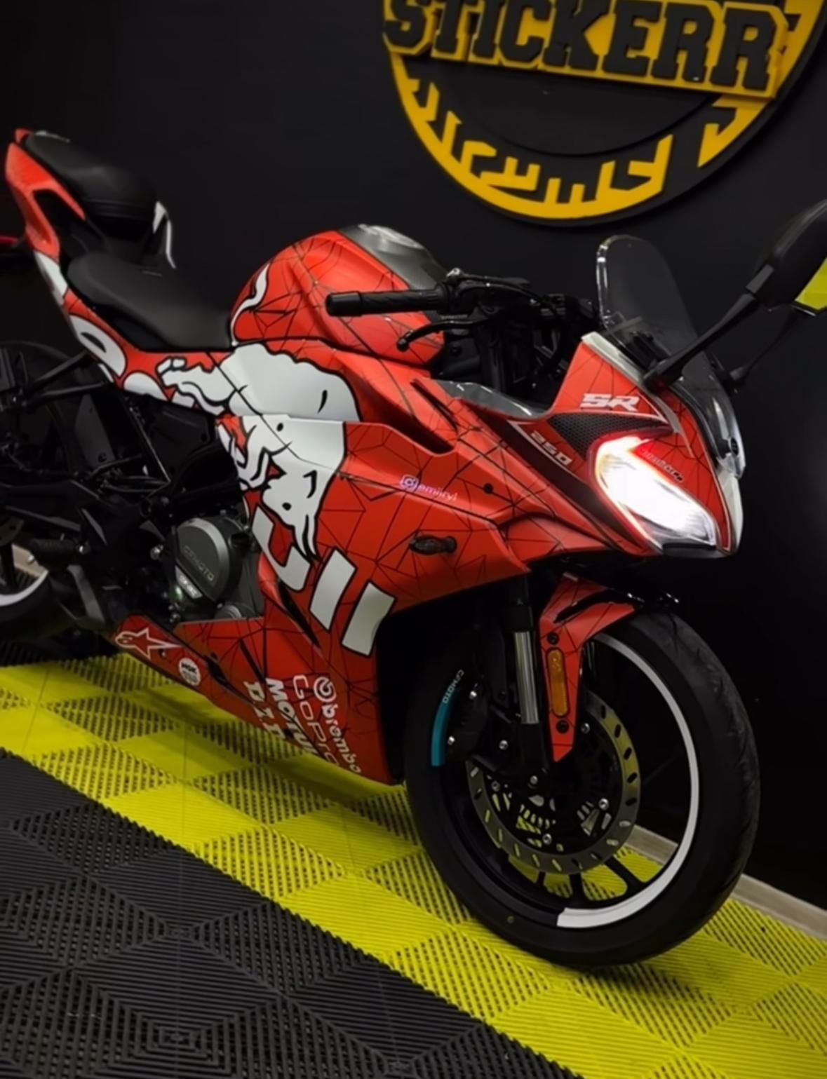 CF MOTO 250SR STİCKER SET+ JANT STİCKERİ