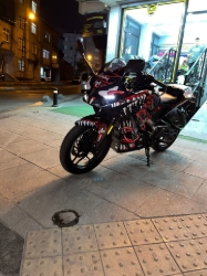 RS 200 STİCKER SET resmi