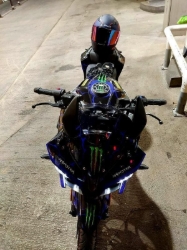 RS 200 STİCKER SET resmi